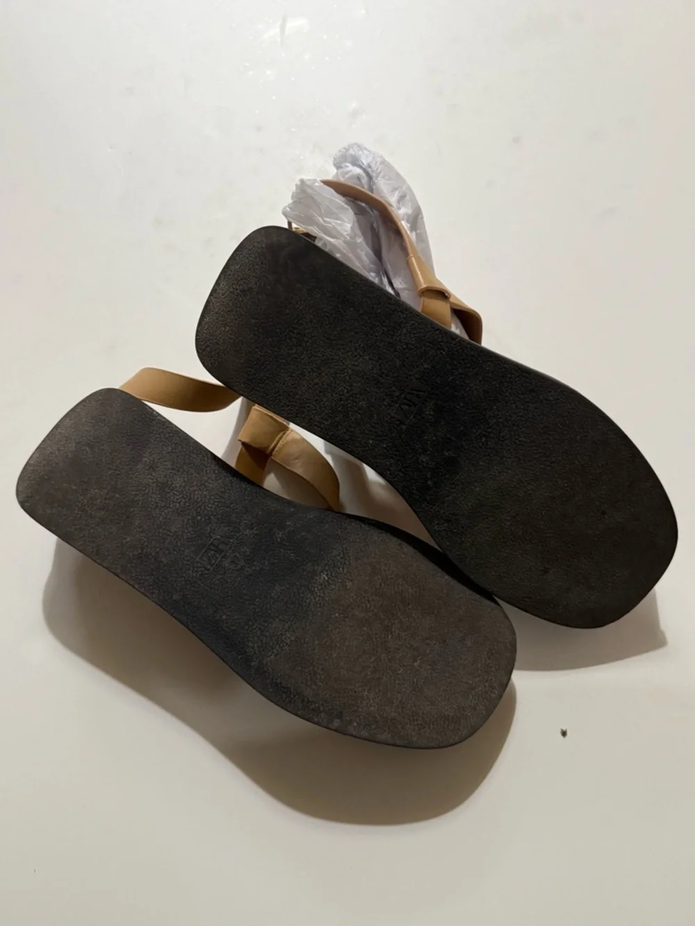 Zara Women's Tan Leather Strap Sandals with Gold Accent - Picture 6 of 6